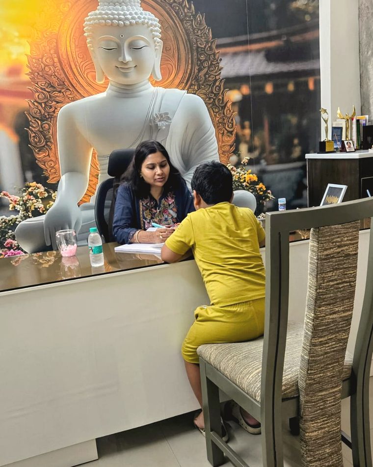 Tripti Agarwal coaching a young client